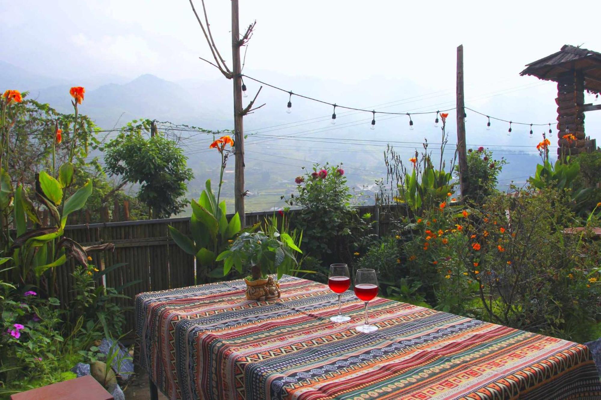 Surelee House And Trekking Hotel Sa Pa Exterior photo